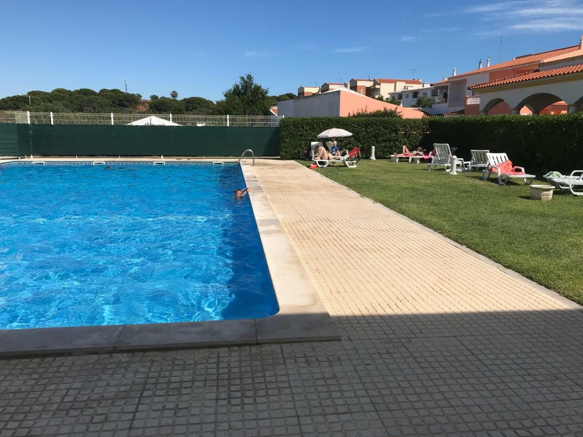 Ap Roberand Lägenhet Albufeira Exteriör bild